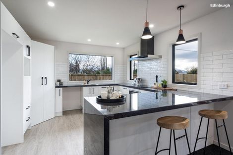 Photo of property in 2a Margate Street, Waihola, Milton, 9073