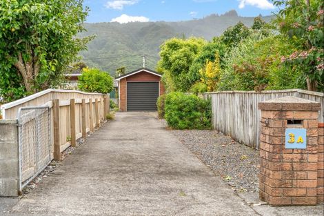 Photo of property in 3 Oak Street, Ebdentown, Upper Hutt, 5018