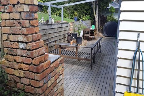 Photo of property in 41 Seaton Road, Murrays Bay, Auckland, 0630