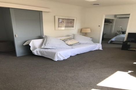 Photo of property in 2/328 Lake Road, Hauraki, Auckland, 0622