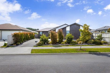 Photo of property in 7 Tilly Lane, Huapai, Kumeu, 0810