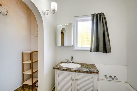 Photo of property in 79 Barker Road, Marewa, Napier, 4110