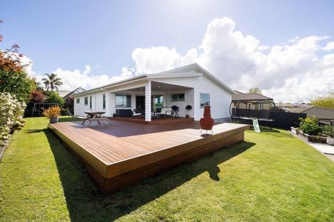 Photo of property in 107 Farnborough Drive, Grandview Heights, Hamilton, 3200