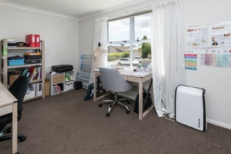 Photo of property in 47 Paparoa Road, Cockle Bay, Auckland, 2014