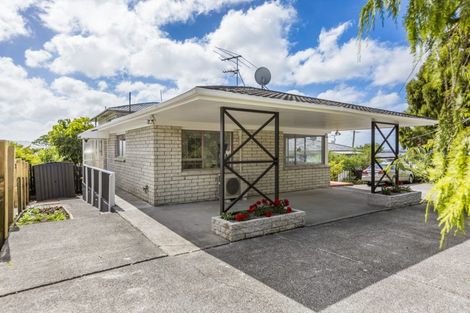 Photo of property in 1b Pleasant Road, Glen Eden, Auckland, 0602
