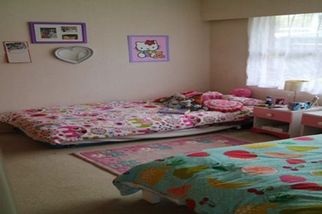 Photo of property in 1/59 The Boulevard, Sunnyhills, Auckland, 2010