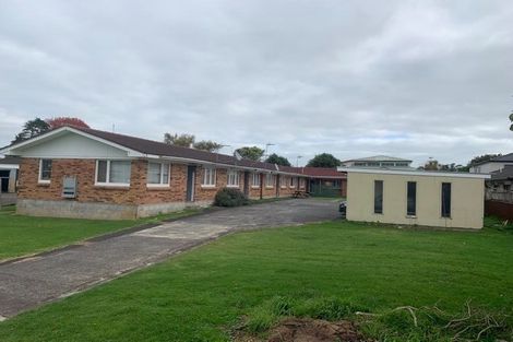 Photo of property in 3 Norman Spencer Drive, Papatoetoe, Auckland, 2104