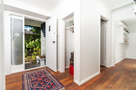 Photo of property in 134 Wellington Road, Paekakariki, 5034