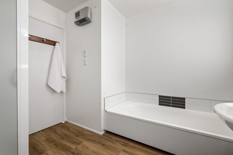 Photo of property in 6 Dalrye Place, Ilam, Christchurch, 8041