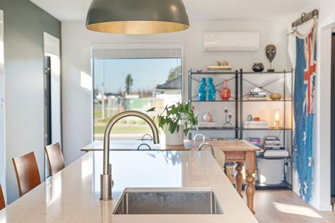 Photo of property in 4/21 Blakes Road, Belfast, Christchurch, 8051