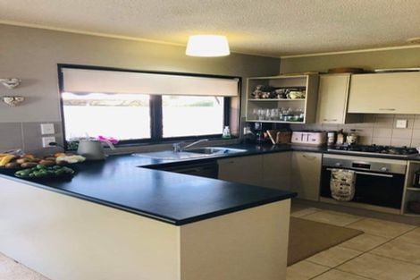 Photo of property in 2/59a Norwood Road, Bayswater, Auckland, 0622