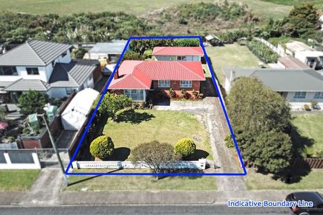 Photo of property in 33 Blake Road, Mangere East, Auckland, 2024