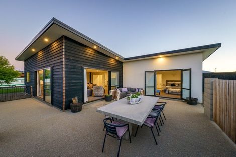 Photo of property in 16 Finch Street, Albert Town, Wanaka, 9305