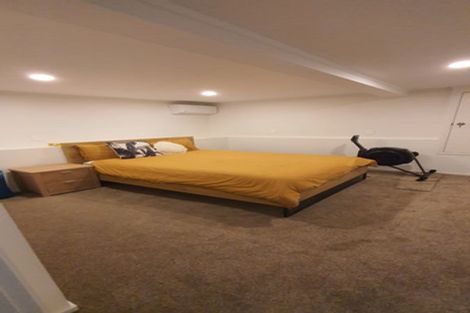 Photo of property in 55 Coronation Road, Hillcrest, Auckland, 0627