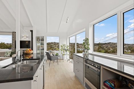 Photo of property in 123 Stanmore Bay Road, Stanmore Bay, Whangaparaoa, 0932