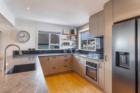 Photo of property in 24b Edward Avenue, Orewa, 0931