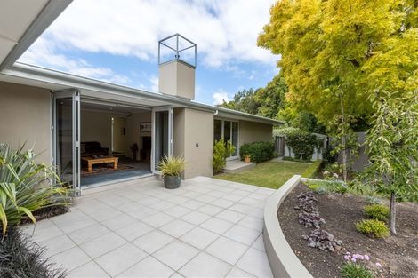 Photo of property in 10 Willowbrook Place, Fendalton, Christchurch, 8052
