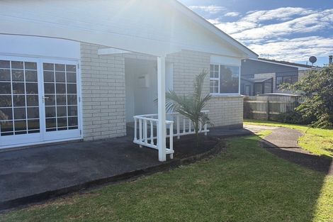 Photo of property in 6 Henui Street, Strandon, New Plymouth, 4312