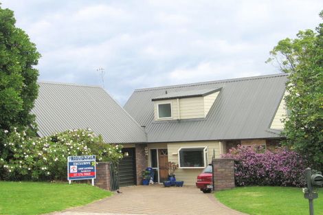 Photo of property in 12 Margaret Drive, Omokoroa, 3114