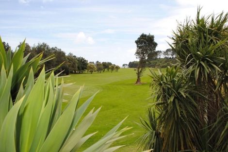 Photo of property in 30 Third Avenue, Urenui, 4377