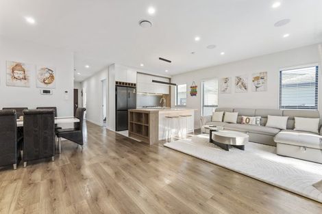 Photo of property in 33 Farranfore Road, Opaheke, Papakura, 2113