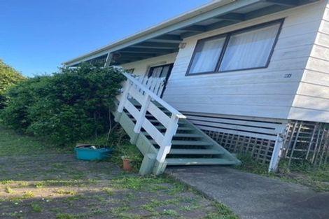 Photo of property in 8a Wakefield Terrace, Tawa, Wellington, 5028