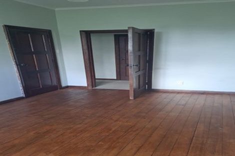 Photo of property in 325 Lake Road, Hauraki, Auckland, 0622