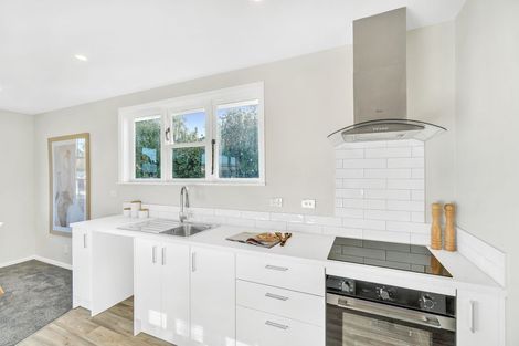 Photo of property in 22 Merrington Crescent, Aranui, Christchurch, 8061