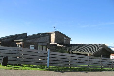 Photo of property in 20 Nalanda Crescent, Broadmeadows, Wellington, 6035