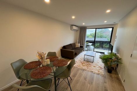 Photo of property in 13/8 Chivalry Road, Glenfield, Auckland, 0629