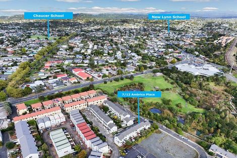 Photo of property in Lynn Park Terrace, 7/12 Ambrico Place, New Lynn, Auckland, 0600