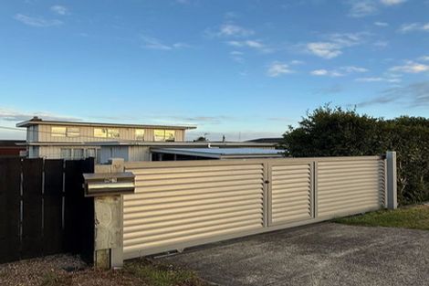 Photo of property in 83 Forrest Hill Road, Milford, Auckland, 0620