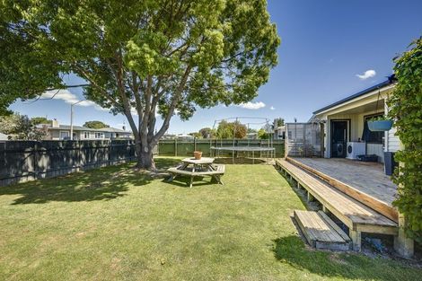 Photo of property in 15 Fleming Crescent, Maraenui, Napier, 4110