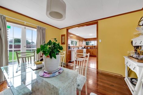 Photo of property in 61 Turuturu Road, Hawera, 4610