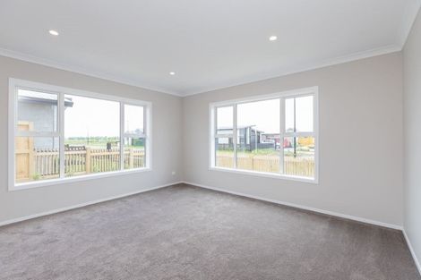 Photo of property in 8 Lavinias Way, Chartwell, Hamilton, 3210