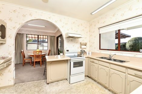 Photo of property in 16 Cattanach Street, St Andrews, Hamilton, 3200