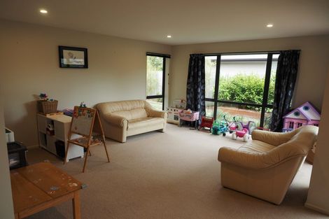 Photo of property in 6 Andesite Drive, Rolleston, 7614