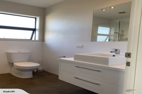 Photo of property in 17c Burdale Street, Riccarton, Christchurch, 8011