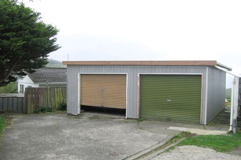 Photo of property in 58a Baylands Drive, Newlands, Wellington, 6037