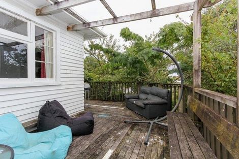 Photo of property in 166 Seaview Road, Westown, New Plymouth, 4310