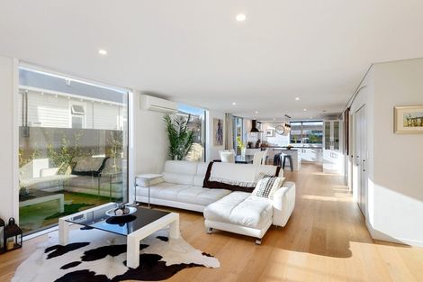 Photo of property in 37b Rossall Street, Merivale, Christchurch, 8014