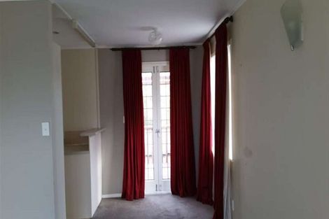 Photo of property in 19a Cutler Street, New Lynn, Auckland, 0600