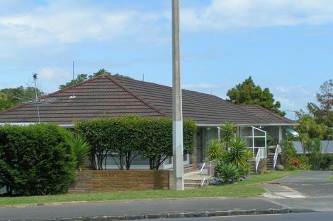 Photo of property in 1/303 Lake Road, Hauraki, Auckland, 0622