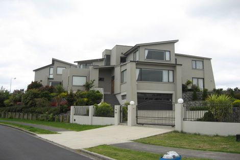 Photo of property in 5 Beauvoir Avenue, Matakatia, Whangaparaoa, 0930