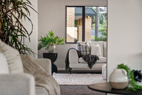 Photo of property in 78 San Valentino Drive, Henderson, Auckland, 0612