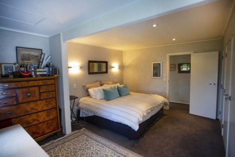 Photo of property in 614 Harbour View Road, Whangamata, 3620