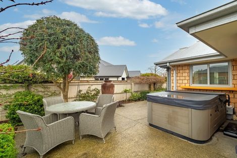 Photo of property in 35 Six Silvers Avenue, Halswell, Christchurch, 8025