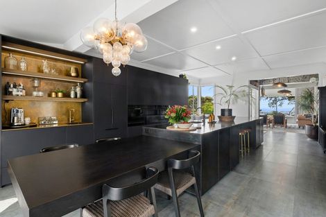 Photo of property in 132 Pendarves Street, New Plymouth, 4312