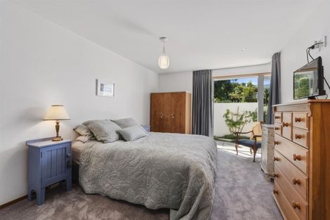 Photo of property in 2/55 Parr Terrace, Castor Bay, Auckland, 0620