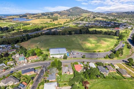 Photo of property in 317 Main South Road, Green Island, Dunedin, 9018